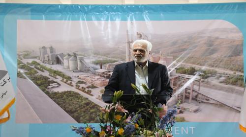 تقدیر از کارگران نمونه سیمان داراب به مناسبت هفته کار و کارگر