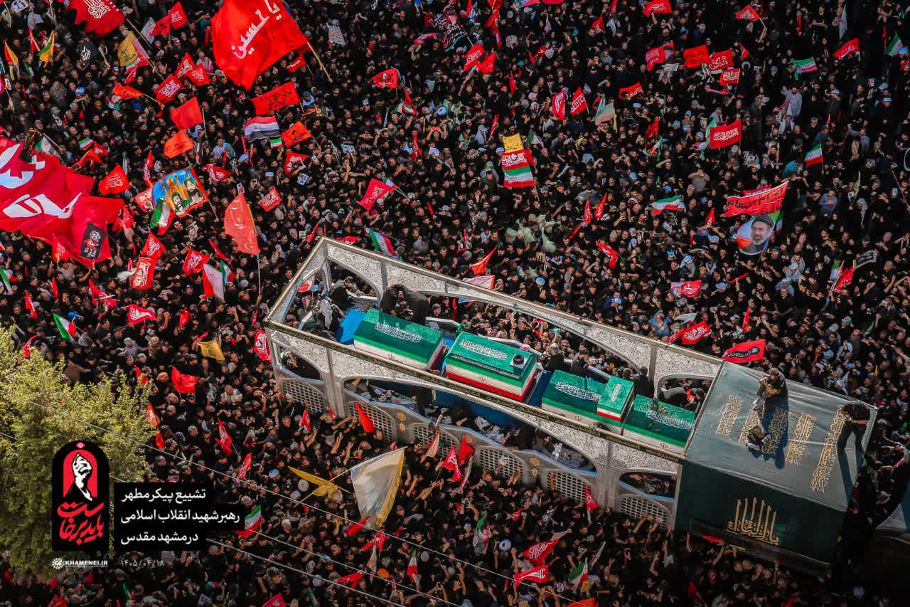 حضور گسترده مردم عزادار در تشییع حماسی پیکر مطهر رهبر شهید انقلاب